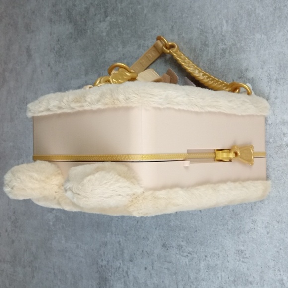 🛝  Na! Na! Na! Surprise Teddy Bear Backpack - Picture 2 of 5